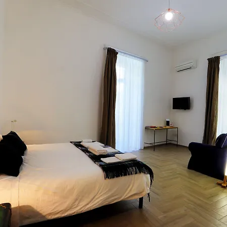Palazzo Bevilacqua 4*