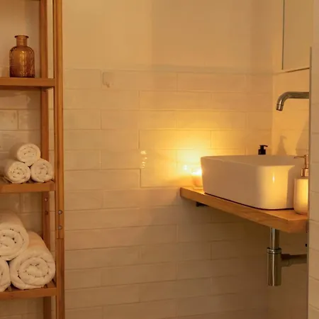 Palazzo Bevilacqua Bed & Breakfast 4*